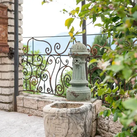 Leopardi 4s - Adults Only Otel Torri Del Benaco