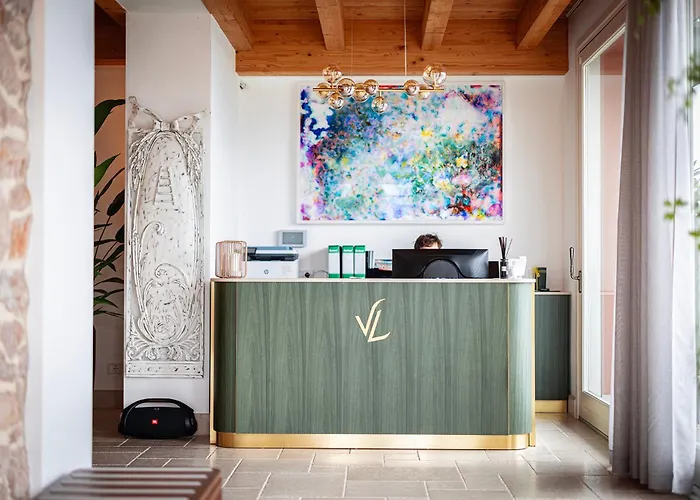 Leopardi 4s - Adults Only